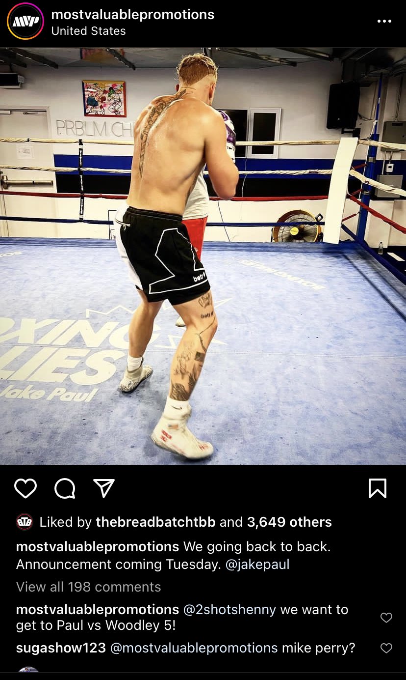 Rise On Twitter Does This Mean Jake Is Fighting Two People Https t co bvNSVZLQuu Twitter