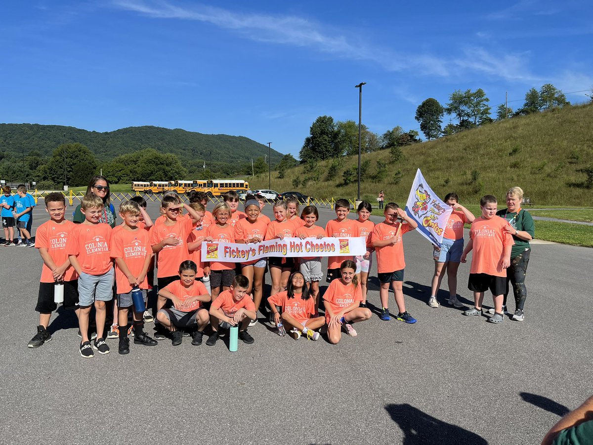 clsbuck's tweet photo. Fantastic day at Colonial Elementary!  Ss rocked the fun run to earn pledges for Boosterthon.  Amazing school and community! https://t.co/XhGOrQX9aj