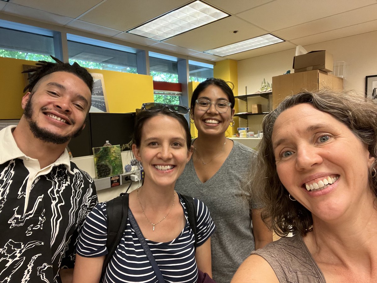 Last day in the Lab for Dr. Kayla Stoy. She off to an NSF postdoc in the Ratcliff lab. ⁦@KaylaStoy⁩, we will miss you. ⁦@wc_ratcliff⁩, you are so fortunate to get to collaborate with this amazing scientist.
