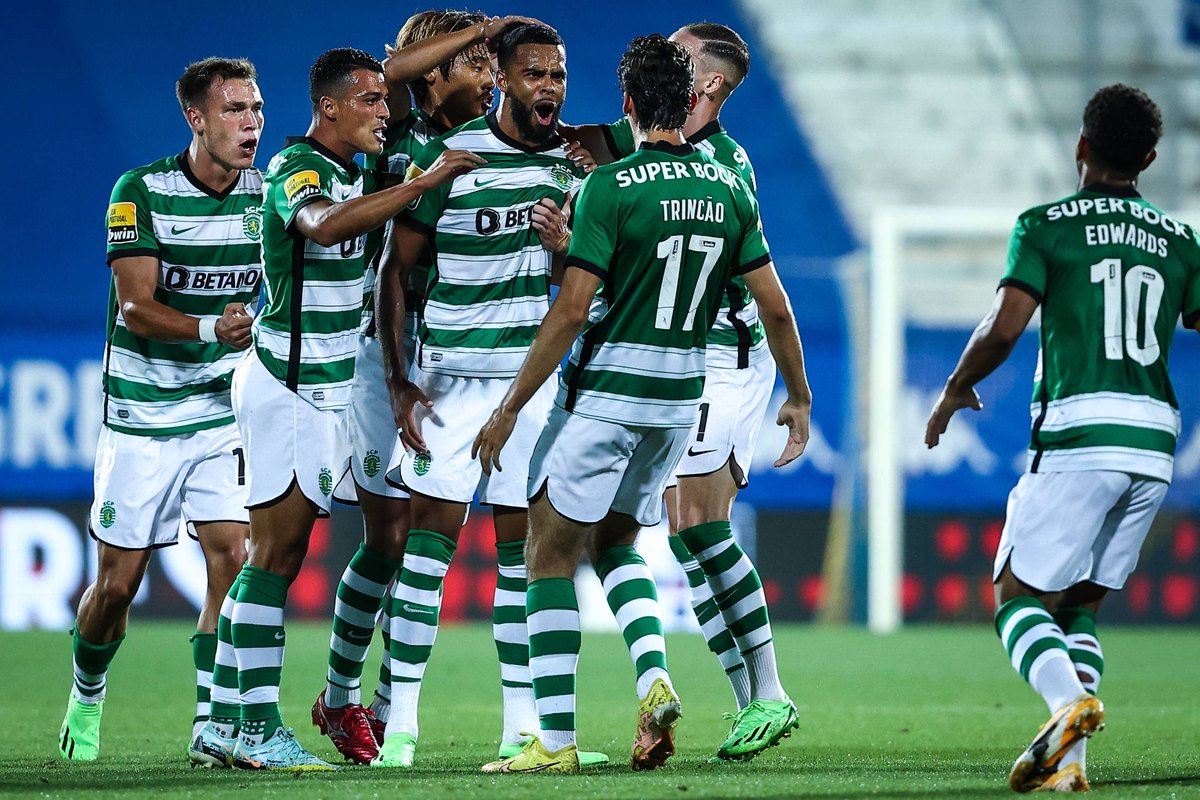 RPFootball2's tweet photo. Sporting dá pontapé na ‘crise’ e regressa às vitórias frente ao Estoril (0-2) 🦁

#LigaPortugalbwin https://t.co/v24zNnkYhK