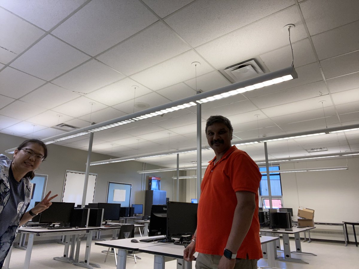 facing_uWT's tweet image. Updated a whole lab , make sure each and every computer is updated. Always happy for support teachers. #ymm @FMPSDTech @CompMinerTweets @fmpsd