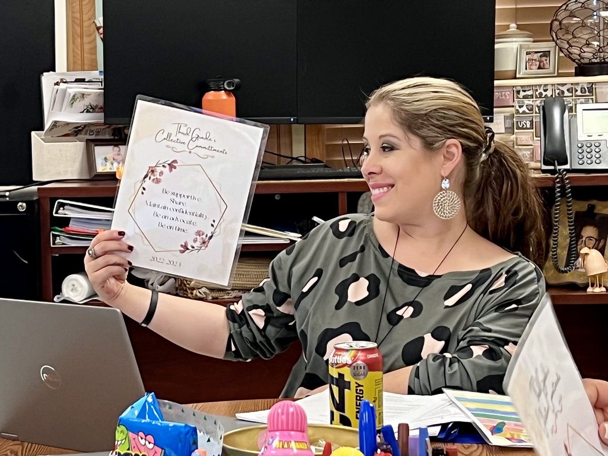 mapeducate's tweet image. When your #Norms &amp;amp; #CollectiveCommitments are laminated…you might be extra! I loved working with @TexarkanaISD #atPLC @SolutionTree @SolutionTreeTX