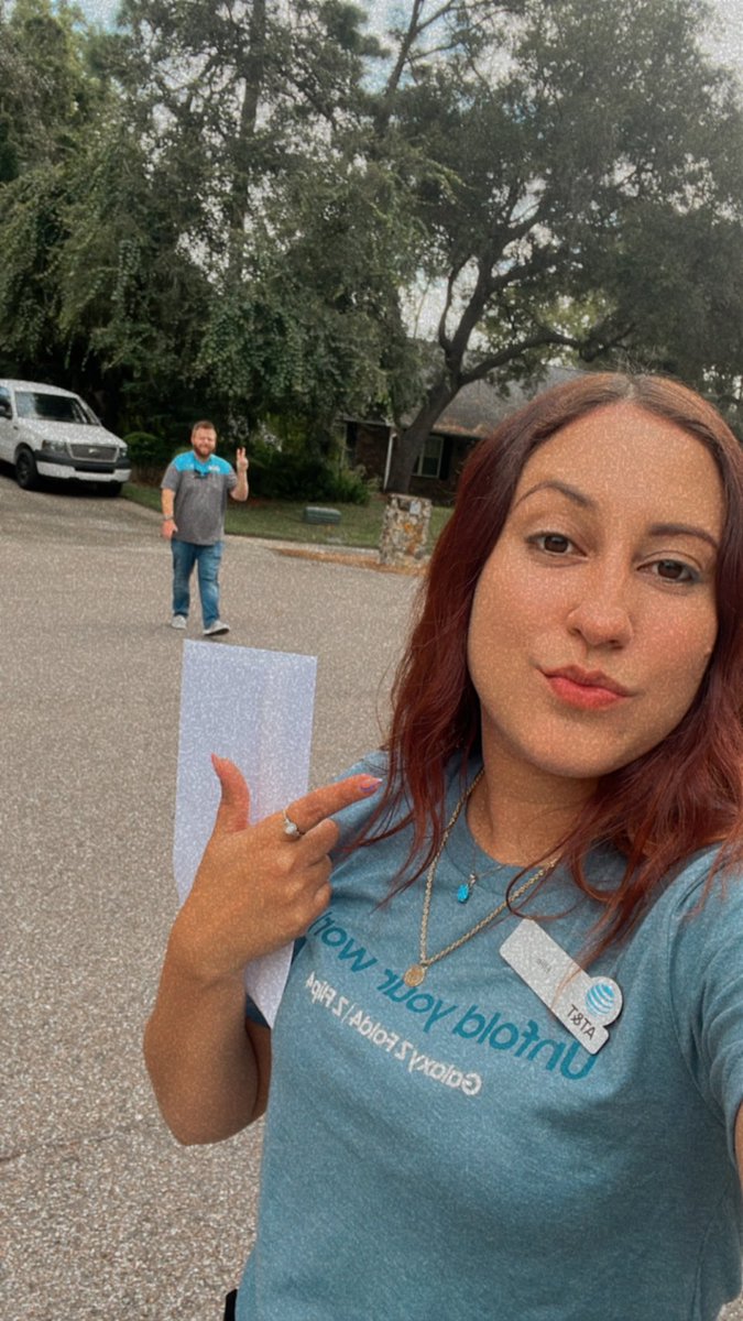 Elizbeth Diaz (Ellie) tweet media