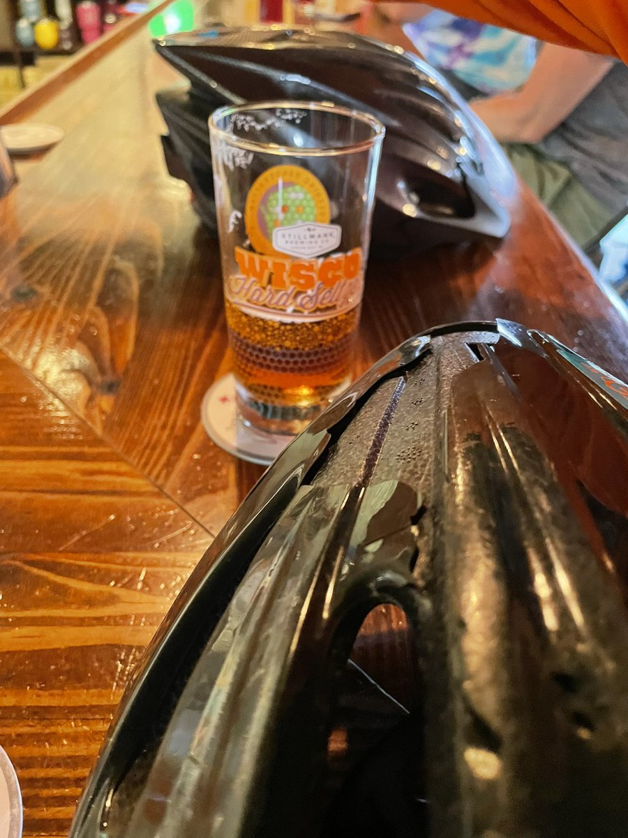 cassmcgowan's tweet photo. #LaborDayWeekend2022 #beerride https://t.co/wCFsY0uIUO