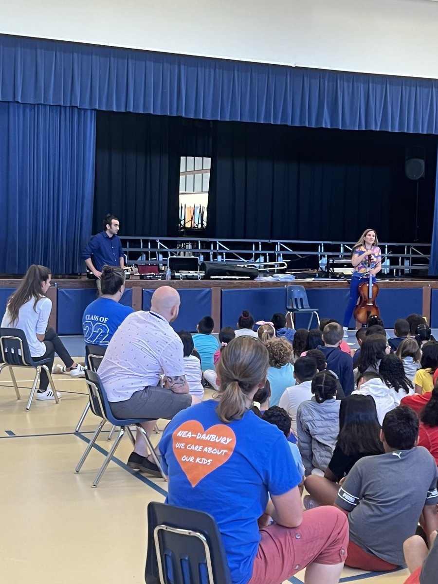 StadleyRough's tweet photo. Ms. Landers and Mr. Mauro shared a demonstration of instruments with #STRthirdgrade
#STRfourthgrade
#STRfifthgrade
๐๐ท ๐ป ๐บ ๐#STRLovesMusic
#STRmusicians https://t.co/nPAAClW18g