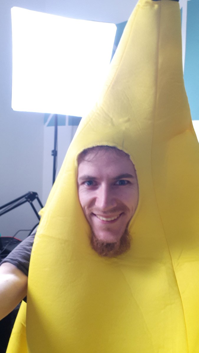 0bvioushero's tweet photo. Danke für den tollen  und lustigen Community Stream heute! <3
Hab lang nicht mehr so gut gelacht!
Wenn ihr nächstes mal dabei sein wollt, kommt einfach dazu IHR SEID HERZLICH EINGELADEN!!! :)
P.S. Bananenkostüm nicht vergessen... ;) https://t.co/Tulu1WIOCx