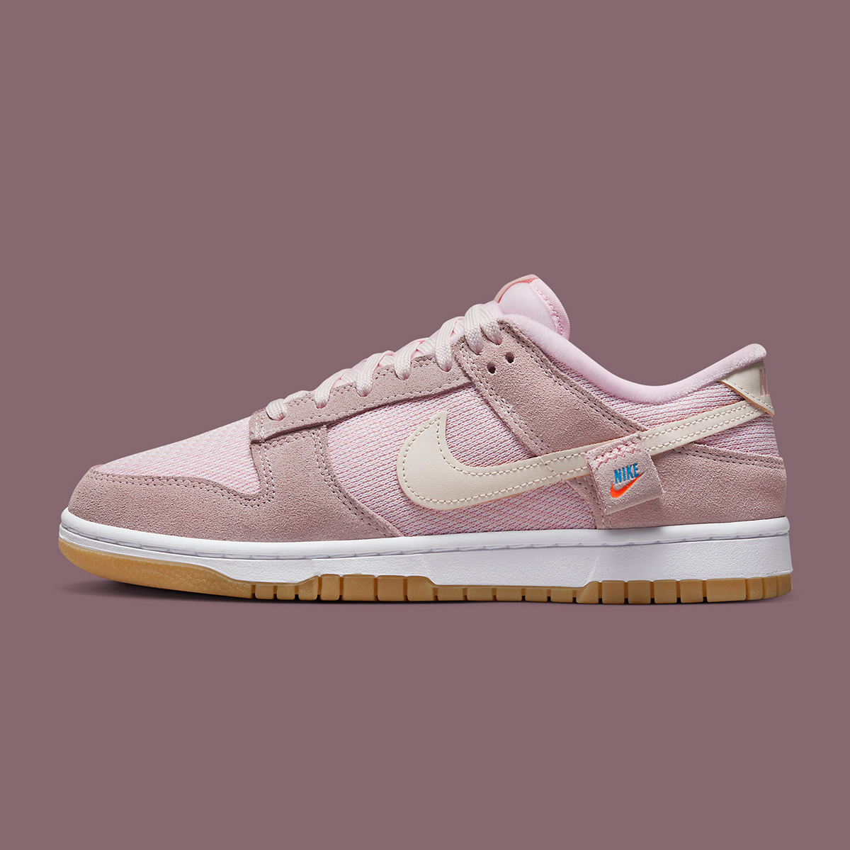 houseofheat's tweet photo. First Look at the alternate "Pink" Nike Dunk Low “Teddy Bear” 🧸👀

SEE MORE: https://t.co/GD4pbzAf1W https://t.co/Nm0lcl81Kv