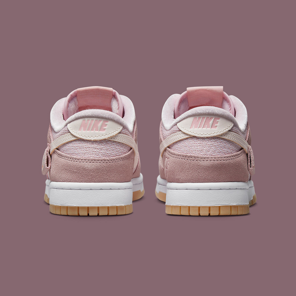 houseofheat's tweet photo. First Look at the alternate "Pink" Nike Dunk Low “Teddy Bear” 🧸👀

SEE MORE: https://t.co/GD4pbzAf1W https://t.co/Nm0lcl81Kv