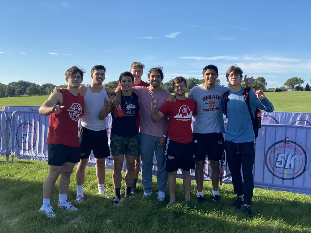 IzzakOlejnik's tweet photo. @NIUWrestling supporting @NIUXCTrack @husk_experience  #huskiessupportinghuskies https://t.co/5qLNW1TGUw