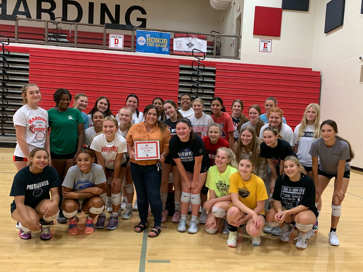 Congratulations to Ms. Jerew from the Guidance Office for being nominated our Staff Member of the Week!

Thank you Ms. Jerew for your enthusiasm and support line judging yesterdays match at home! We appreciate all you do to make us better student-athletes! ❤️❤️

#PREXYVBALL #AOG