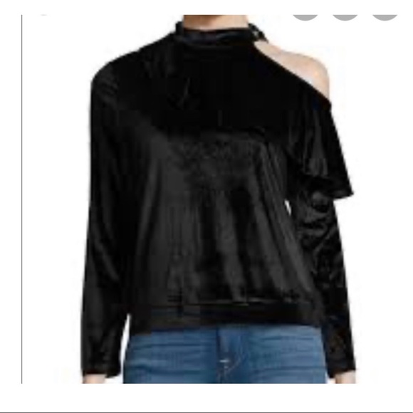 janikk_1's tweet photo. So good I had to share! Check out all the items I'm loving on @Poshmarkapp from @dmwey #poshmark #fashion #style #shopmycloset #fewmoda #brittanyblack #eileenfisher: https://t.co/U9IXckkrVx https://t.co/bI7O0n52WF