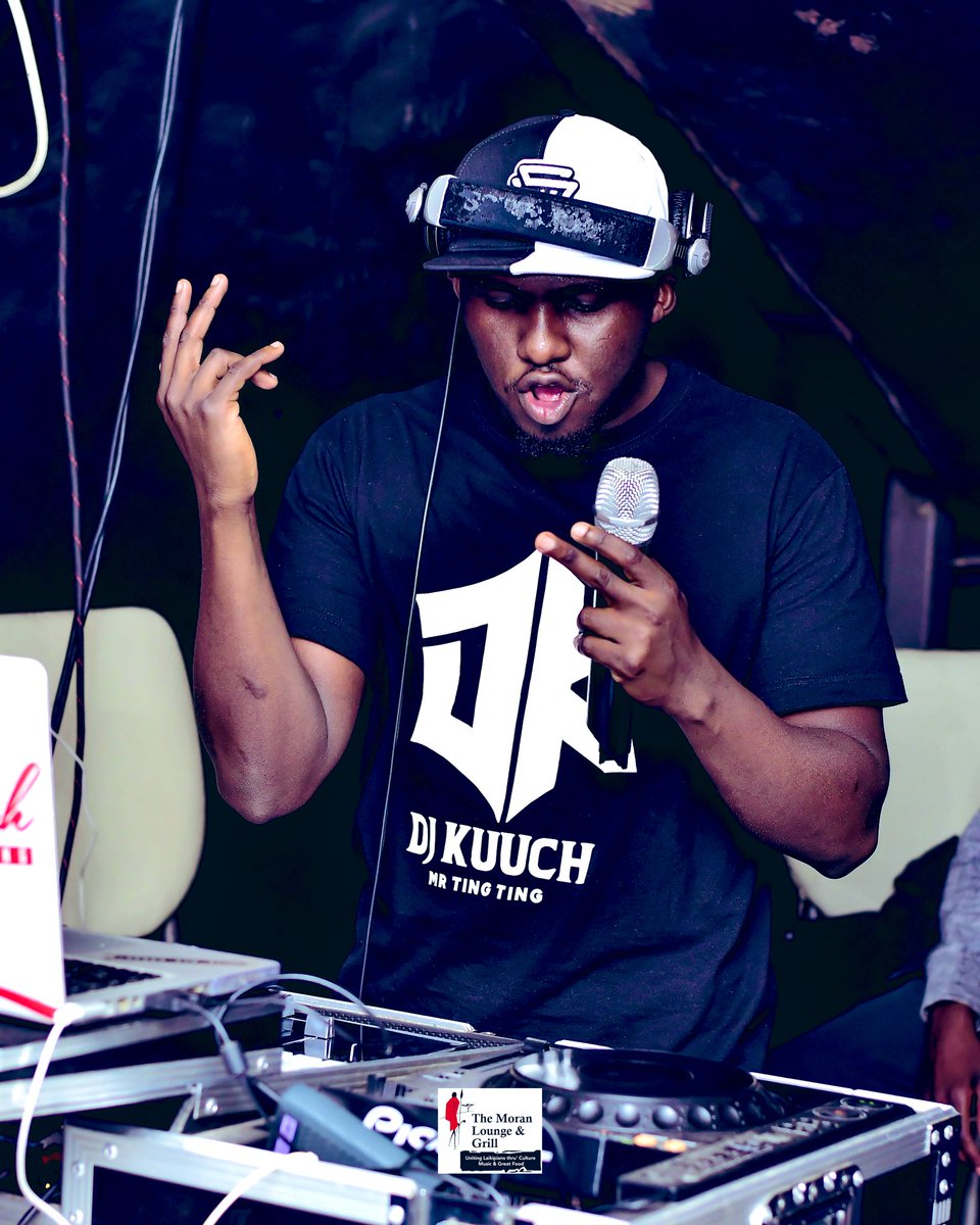 Kuuchthedeejay's tweet photo. Club marketer’s,owners and promoters book me now am available and affordable haiyaa.Remember this name Djkuuch aka MRTINGTING 🔔🔔👊
#kenyanclubs
#kenyandjs
#itsmytime 
#musicindustry 
#promoters 
#deejays https://t.co/S5zjvGtTv7