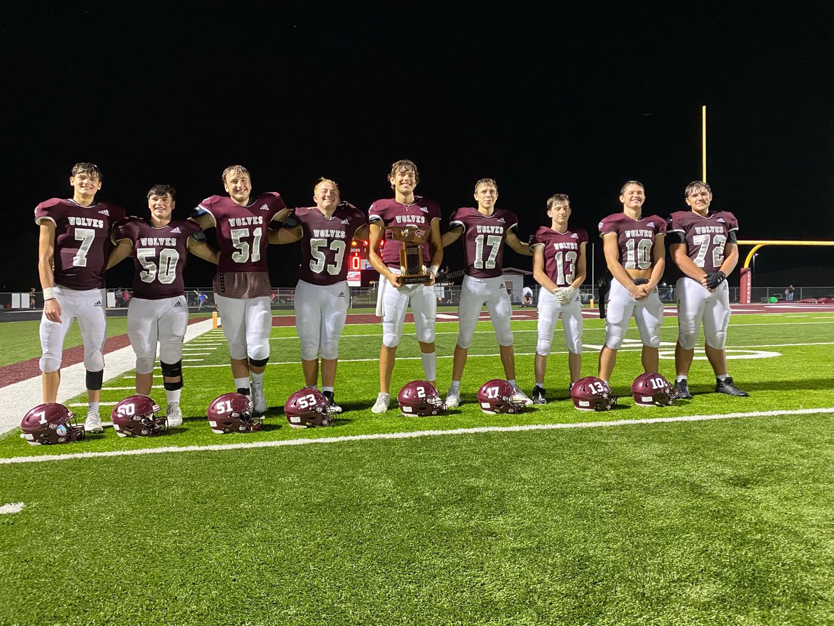 KellarPrice10's tweet photo. Great rivalry win tonight 41-20!! I had two more TDs, although none of that would be possible without my teammates!! Film will be out later this weekend. @PorterHTP_SC  @k_sutherlandAR  @CoachKBo @drewmoore_2 @JaceBirkes @KalebRoy53 https://t.co/sH0gQF5kr2