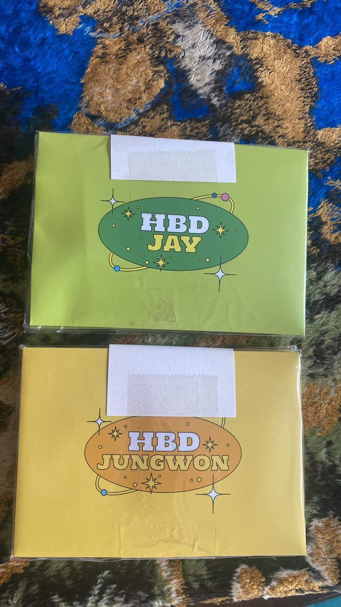 SeoulofPH's tweet photo. WTS LFB PH

HBD JAY
HBD JUNGWON

Set - ₱850
1 PC + 1 GRAPHIC - ₱190

on hand &amp; ready to ship

📩 DM us to order! https://t.co/lgLVqfzXB0