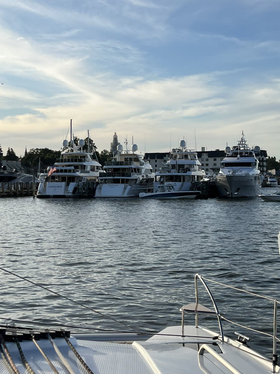 mrericdjones's tweet photo. #Annapolis .. Does not get any better than this!!! https://t.co/RAgZe38zHc