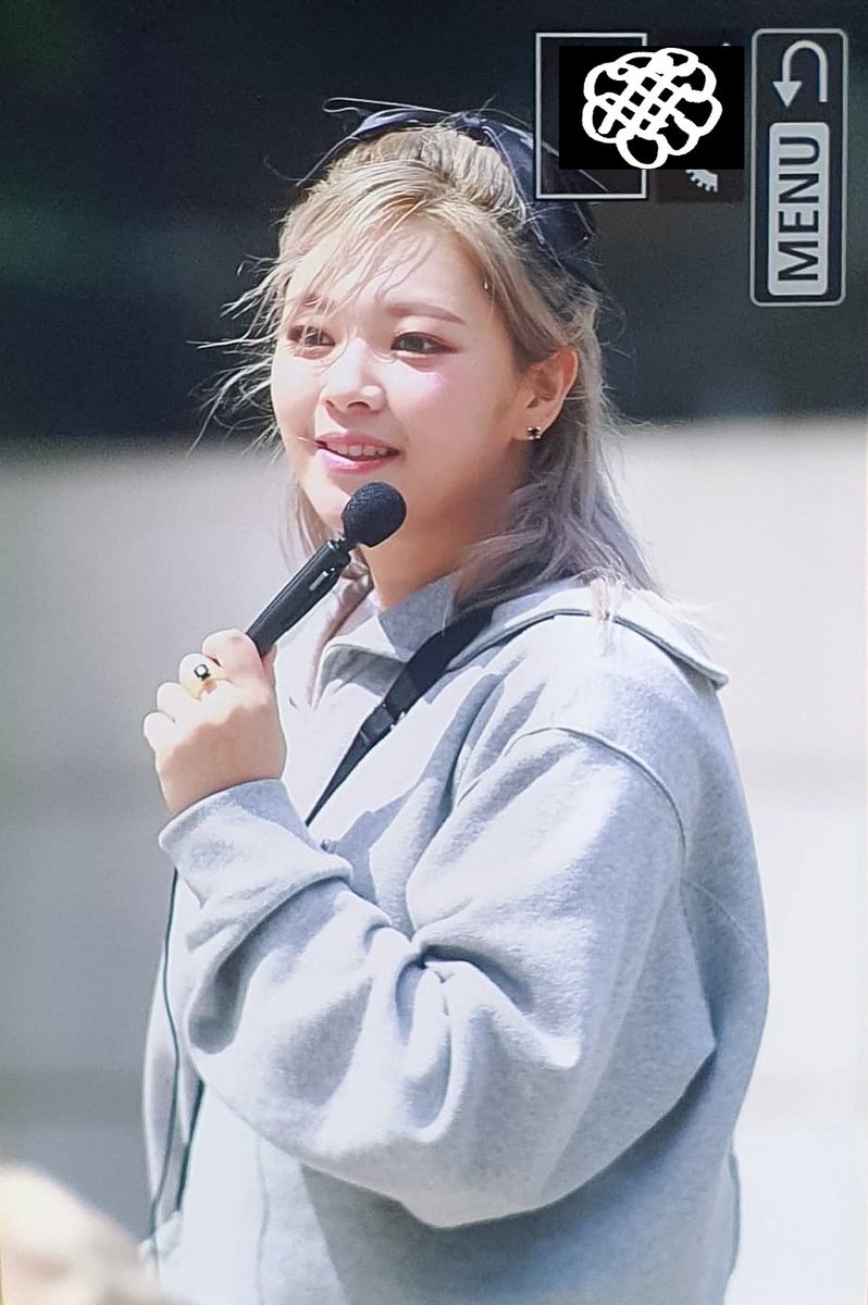 J_YuToPia's tweet photo. 220903 프리뷰
예쁘다🥰

#트와이스       #TWICE       #トゥワイス 
#정연 #JEONGYEON #ジョンヨン #定延 https://t.co/kGRVH3yk96