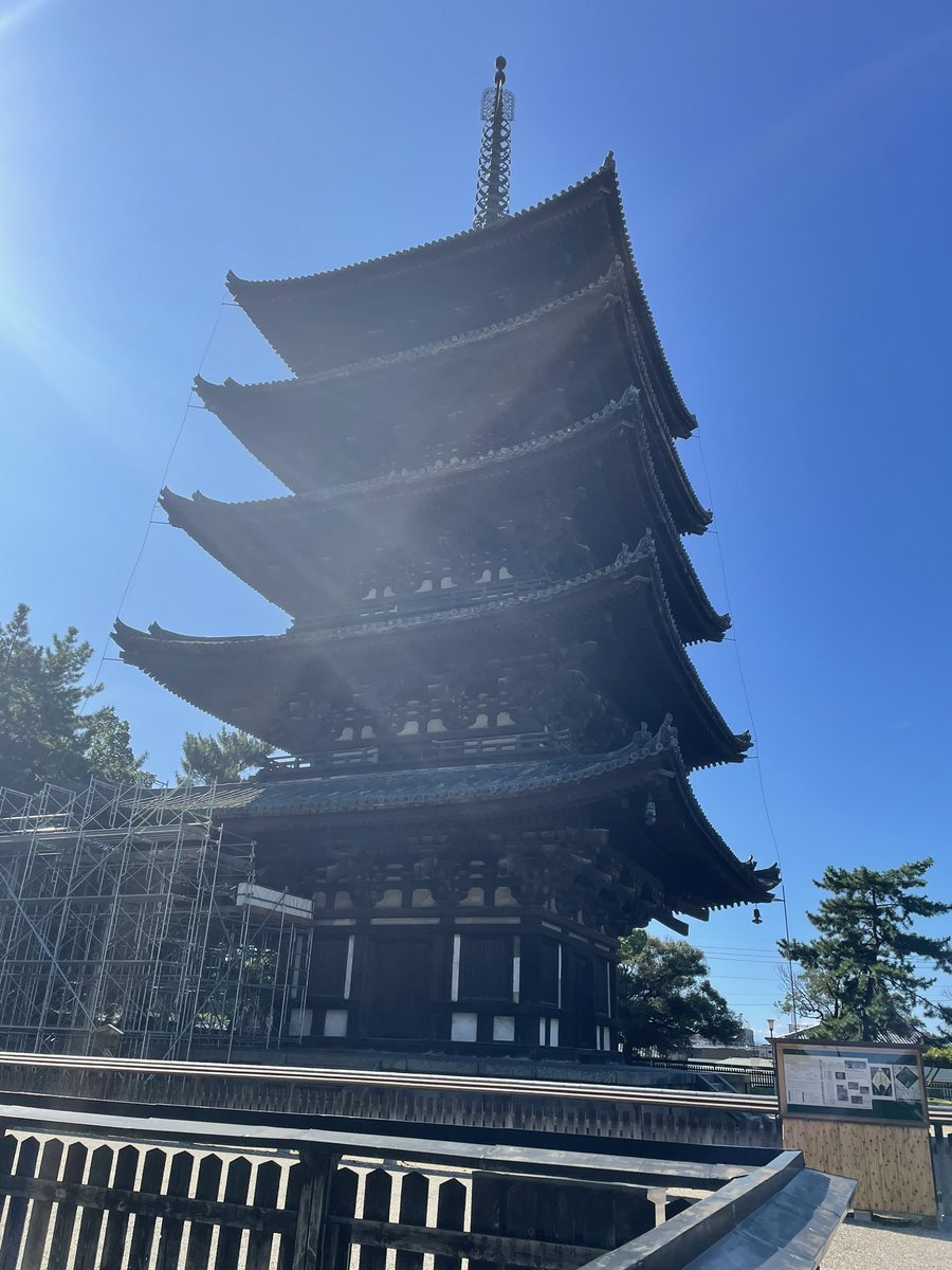 yuuki2000502's tweet photo. 奈良県の五重塔とか、春日大社行ってきました https://t.co/ivxZh7ftW9