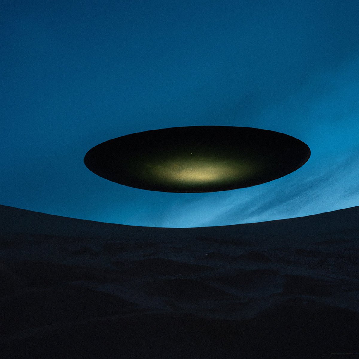 itsheartheart's tweet photo. The ghosts just hit @objktcom

A series of nine documenting a close encounter in the desert, all 1/1 and 1.11 #tezos 

https://t.co/XDcXe3lBEt

#tezosart #nftart #AIart #AI #dalle2 https://t.co/HCj9kIHmzL