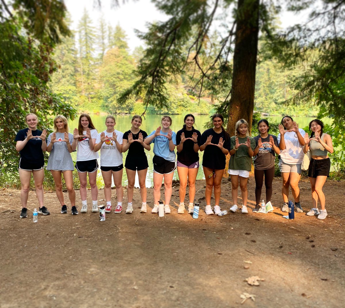 UnionTitanVB's tweet photo. Team bonding! https://t.co/2tTUCyBvKt