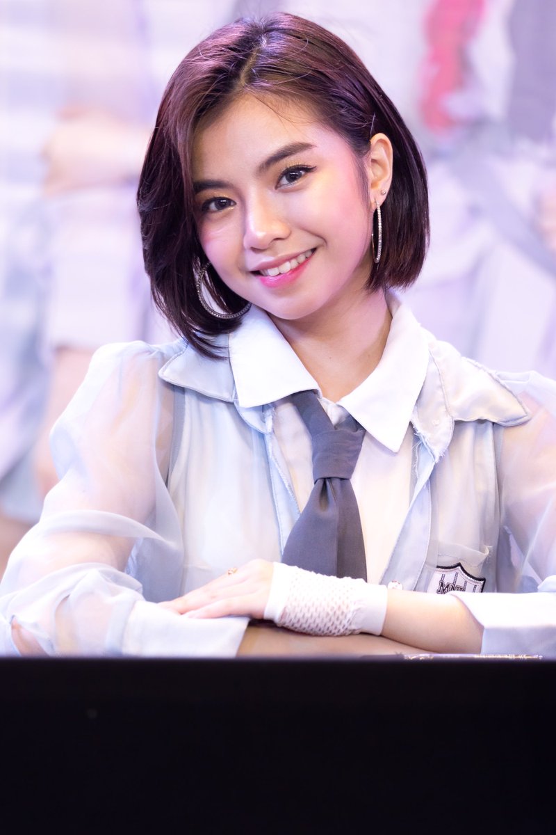 HoshiNoFilm's tweet photo. Good morning kahit tanghalian na 😂 
『 #MNL48NoWayMan Mallshow 』#COCOntent

08.26.2022
📍Ayala Malls Manila Bay
#MNL48 #MNL48Coleen 
@mnl48official @BabyBlue_HHE https://t.co/c81txL37XW