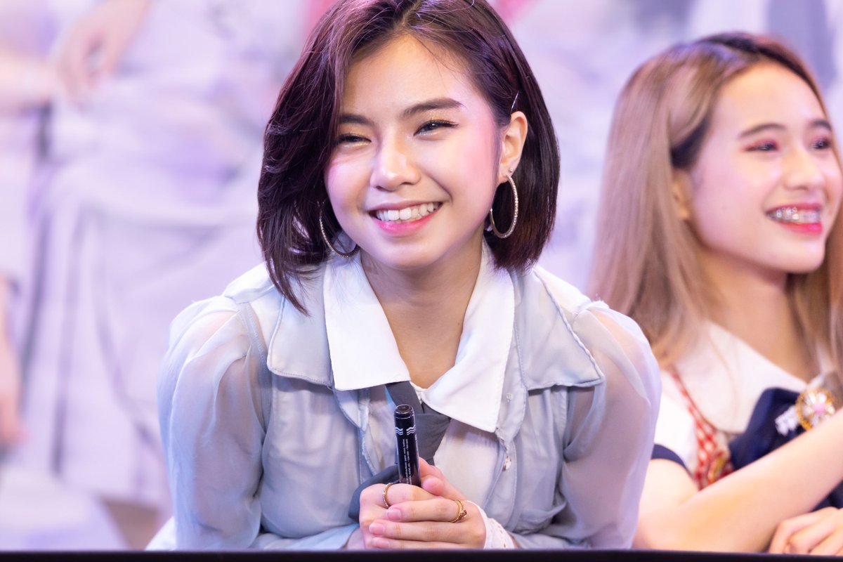 HoshiNoFilm's tweet photo. Good morning kahit tanghalian na 😂 
『 #MNL48NoWayMan Mallshow 』#COCOntent

08.26.2022
📍Ayala Malls Manila Bay
#MNL48 #MNL48Coleen 
@mnl48official @BabyBlue_HHE https://t.co/c81txL37XW