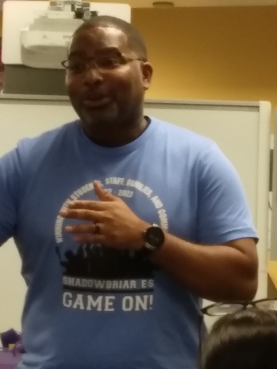 writers_ms's tweet photo. Congratulations to Mr. Mark Samuel for a job well done as Principal of Shadowbriar Elementary! The best is yet to come! #HISD #Shadowbriar #Promotion @shadowbriares @HoustonISD @KHOU @TheLeaderinMe https://t.co/sp59uvcS9M