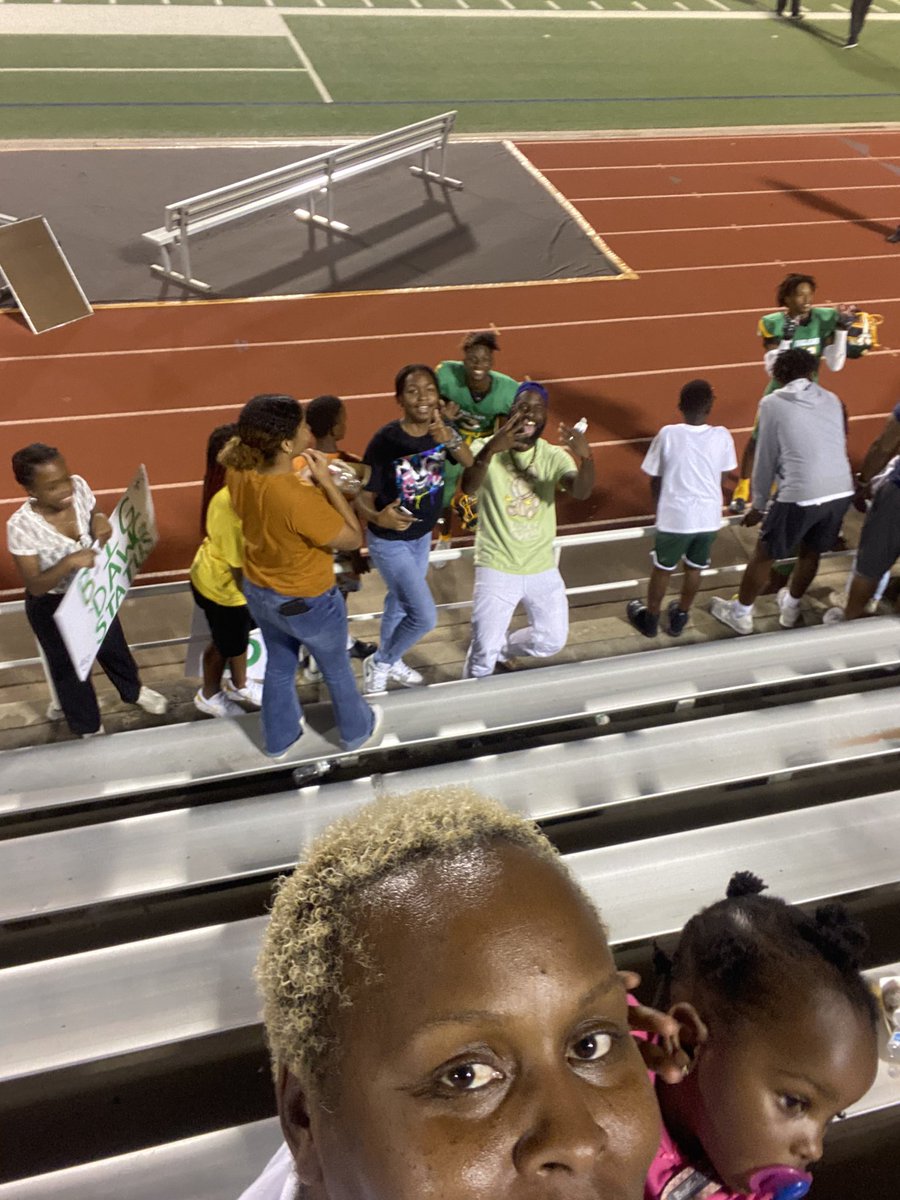 CecyGreene's tweet photo. Newman Smith Varsity played a good game. Great job to the coaches and the players#NSHS #3 ITS A G THANG @lamontdgreene @GreeneDemonte https://t.co/nHI3pkRhxD