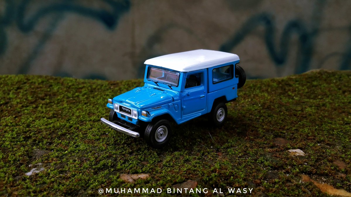 bintangla71's tweet photo. 1965 Land Rover Gen II & 1980 Toyota Land Cruiser FJ40
Matchbox & Johnny Lightning
#landrover #landroverseries #landroverseries2 #landcruiser #landcruiser40 #landcruiserfj40
#4wd #offroaddiecast #diecast #miniscale #offroadcar #automotive #matchbox #johnnylightning https://t.co/qqHaYAcZW4