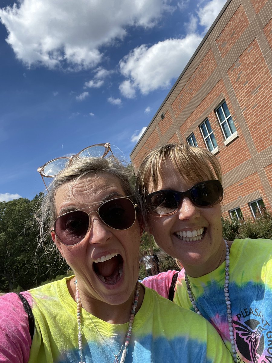 Our students are so BRIGHT we gotta wear shades <a href="/OberdorfTammy/">Tammy Oberdorf</a>