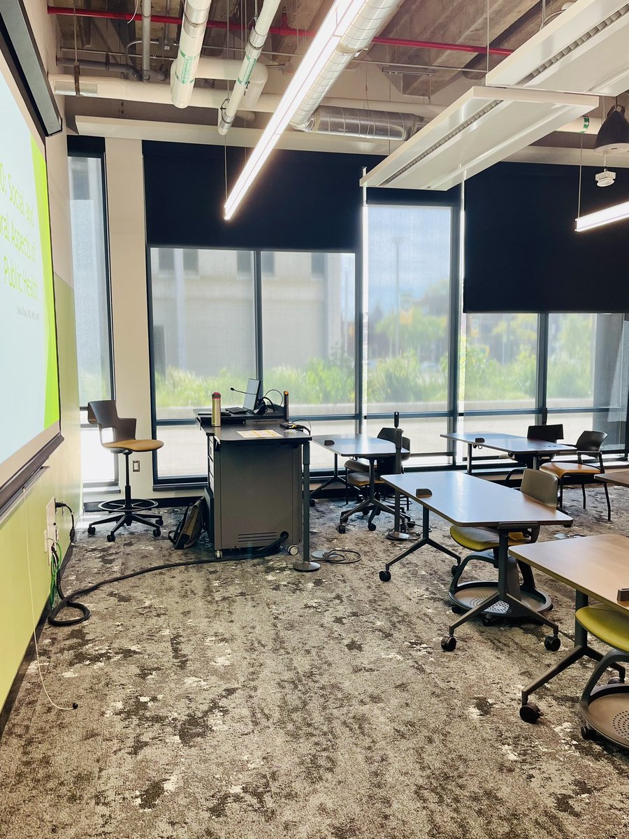 sashazhou's tweet photo. @waynestate HR may have accidentally canceled all my health benefits, but I get to teach in a classroom with windows this semester so I really feel like I’ve made it 😅🤓 https://t.co/KpsX8fk66B