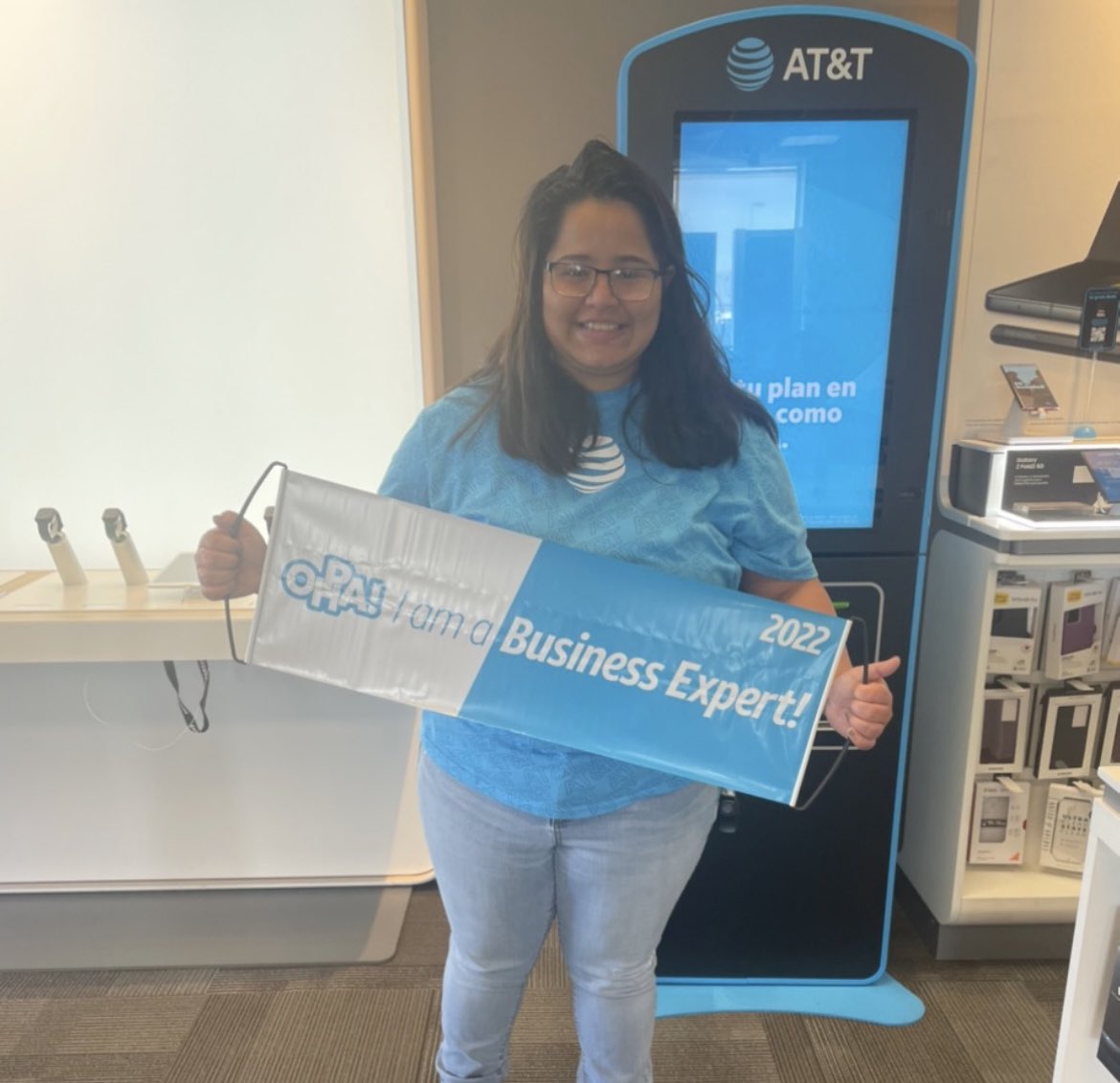 AnaisfromATT's tweet photo. They asked what time is it, it’s TACO TIME 🌮 Adding Business expert under my name. Grateful for the team beside me. Proud of myself for this achievement and to join the business expert club. @J_Estvz @ShoreSavageKen @Maria__G___ @OHPAunstOHPAble https://t.co/YCJkVaQNGp