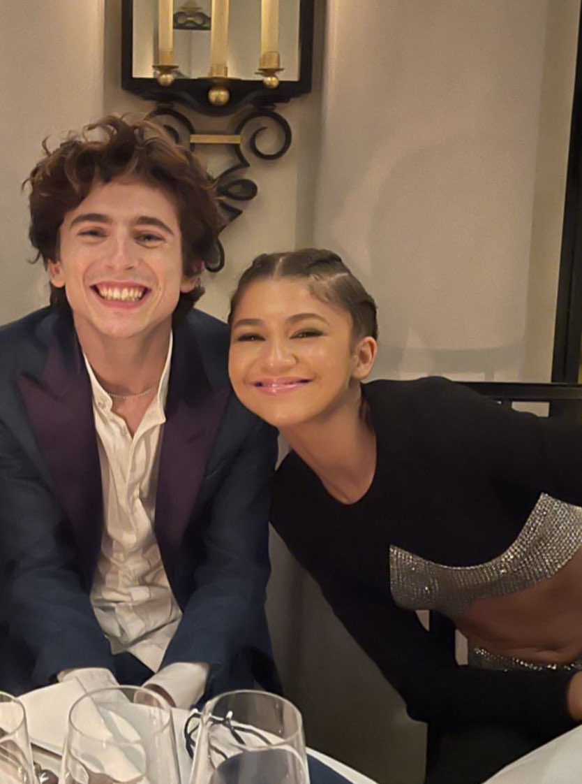 thedanyqueen's tweet photo. literalmente eles https://t.co/edqSiDxEyp