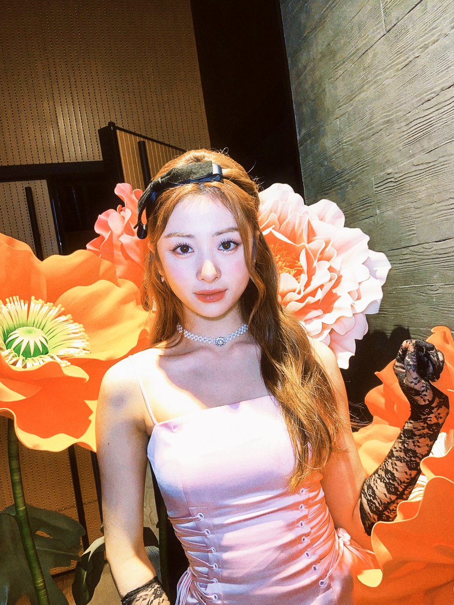 ㅤ                                 ㅤ
           𝚂𝚞𝚛𝚙𝚛𝚒𝚜𝚎~! 생일 축하해 JK 선배님  
                    🍰 #ggukbday
ㅤ