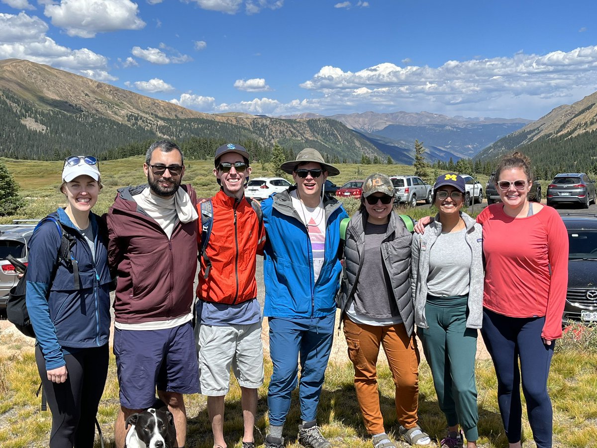 F1s at our first 🫁 division hike 🏔