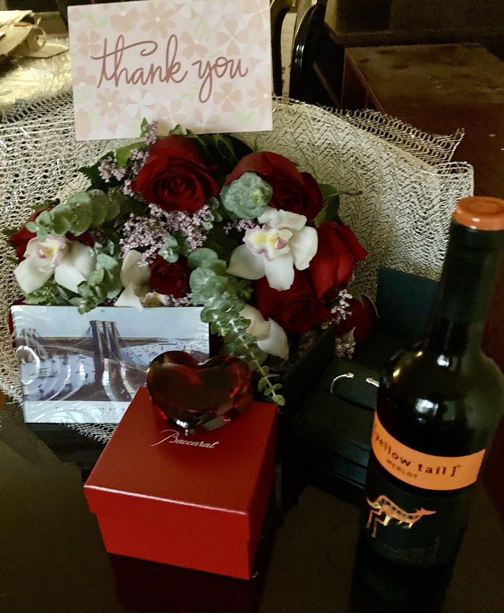 patrickearl2014's tweet photo. Sad that great moments have to end. On a brighter side, it opens up opportunities for greater moments to unfold. THANK YOU NYP for a wonderful 8 years. #stayamazing . Getting ready for my next adventure #humankindess https://t.co/Y1PqeH7uCa