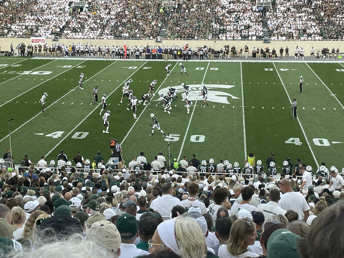 DavidSm15526485's tweet photo. Go Green! https://t.co/d2CgyAoPHw