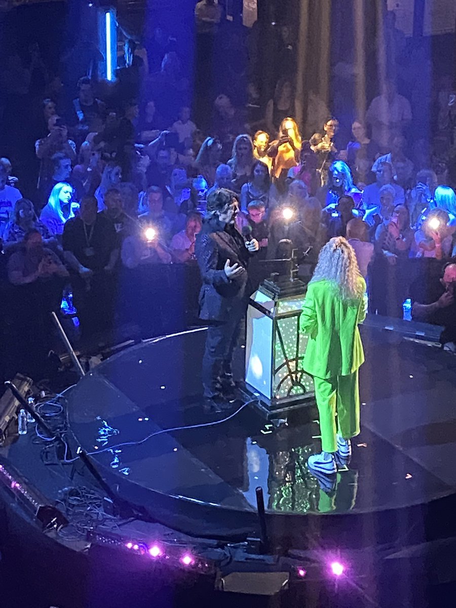 dock2222's tweet photo. Fantastic night tonight @TheBplTower with @BeccaDudley @MTV for #SwitchOn22 with @Tom_Grennan & @officialblue @visitBlackpool & @LlewelynBowen 💫🌟💥 https://t.co/fiHa89zLII