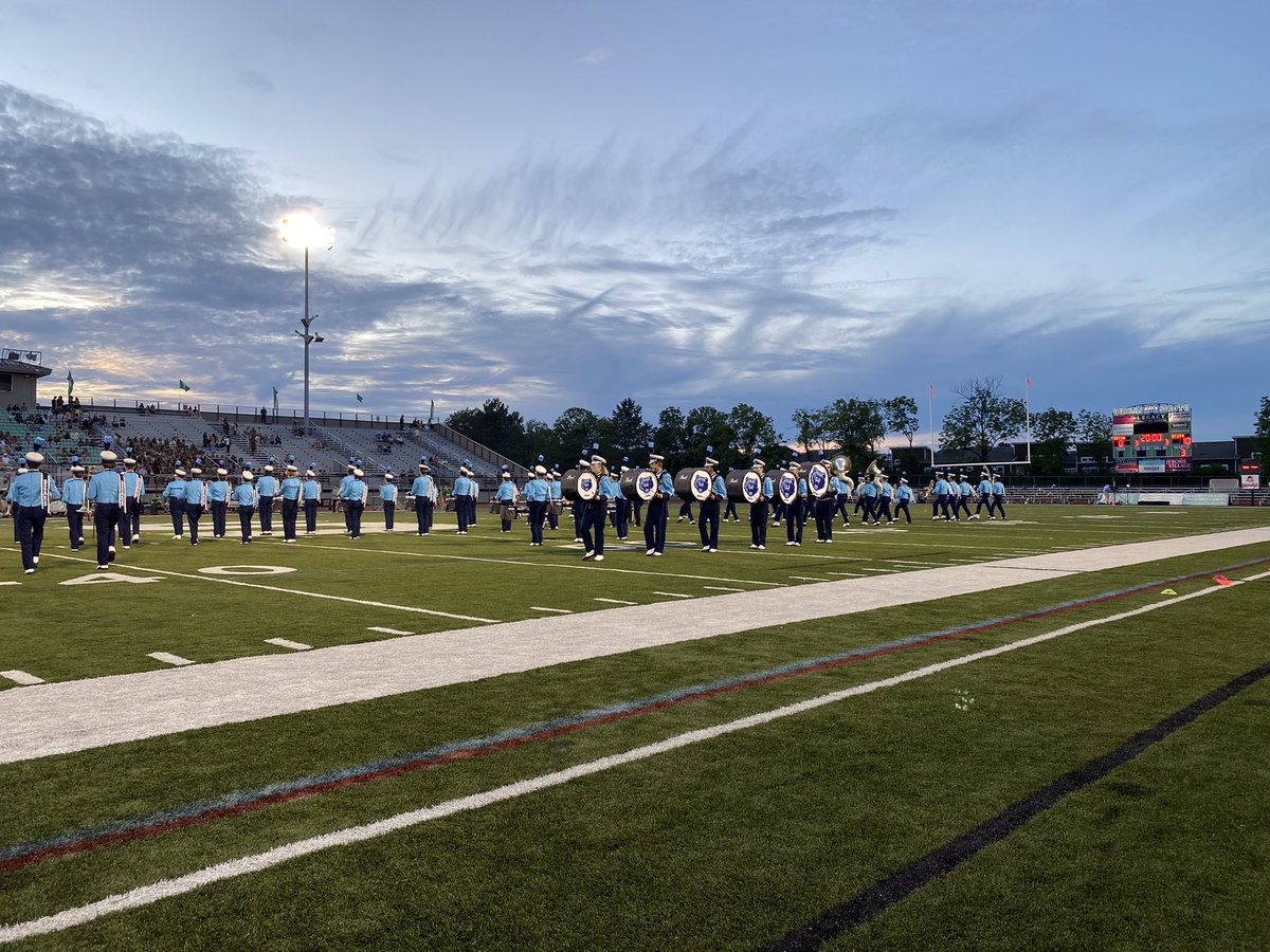 Todd_spinner's tweet photo. The pride of the bears is on the field and sound great!!  #ElvisIsInTheBuilding🐻
@BerlinBears_SS @MainObhs @OBHSBand @FriendsFbpa @wearegobegreat @VarsitySpirit https://t.co/koS1tkEjhu