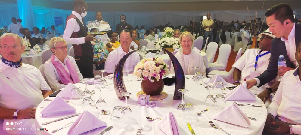 rcmx88's tweet photo. Friday, 2nd September 2022 - Speke Resort, Munyonyo @spekeresort at a fundraising Rotary International Peace Concert - our lasses, our lads, our ladies and our very distinguished gentlemen in attendance for a noble cause #APeaceConcert @Rotary https://t.co/jUQlpVEqTP