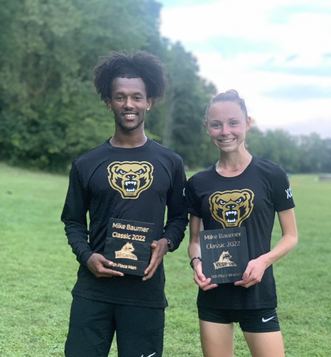 OaklandTrackXC's tweet photo. 2️⃣ top ten performances to start off the season by Grace Nolan and Yami Albrecht.

Grace 8th in the women's division 

Yami 5th in the men's division https://t.co/nWrpq2Bmaq