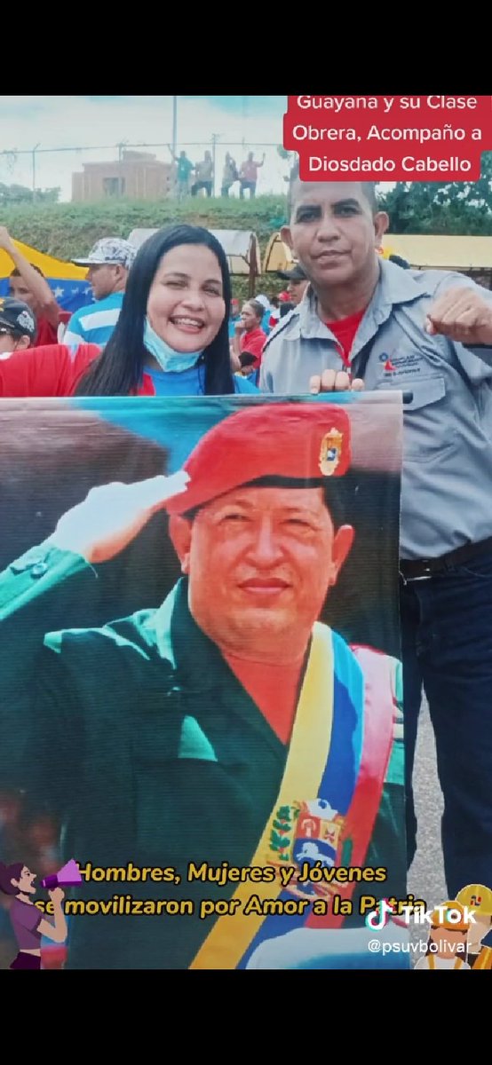 HenryNarvaez5's tweet photo. @NicolasMaduro @dcabellor #NosotrosVenceremos @HAbreuMRT @amarcanopsuv #PatriaUnidaDePaz @torrealbaf Chávez Siempre Chávez!!! @chavezcandanga https://t.co/D6xsmQd6Wm