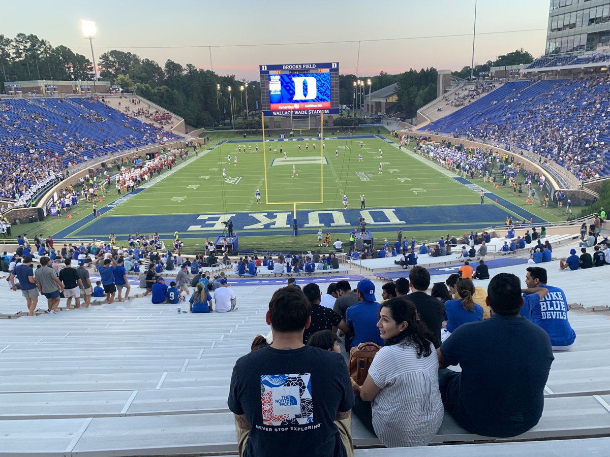 john_drescher's tweet image. At the #Duke football game with dozens of other fans. My wife &amp;amp; kids are at the US Open watching Serena. #lifeisnotfair