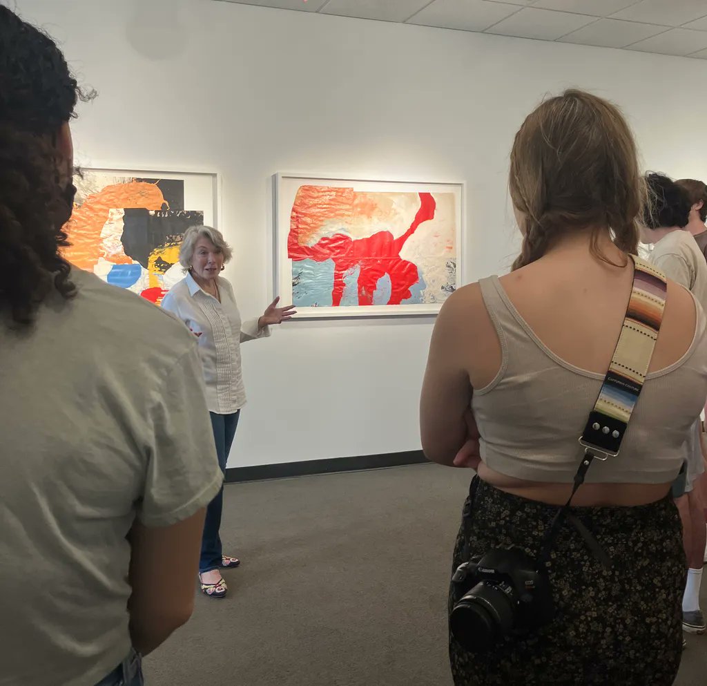 francisparkerky's tweet photo. Outdoor learning on our Downtown Campus this week looked like a walking field trip to a few art galleries. Pictured here are our Wyverns with 21c Chief Curator Alice Stites and Moremen Gallery owner Susan Moremen.

#francisparkerlouisville #francisparkerwyverns https://t.co/uGNyLcUCyH