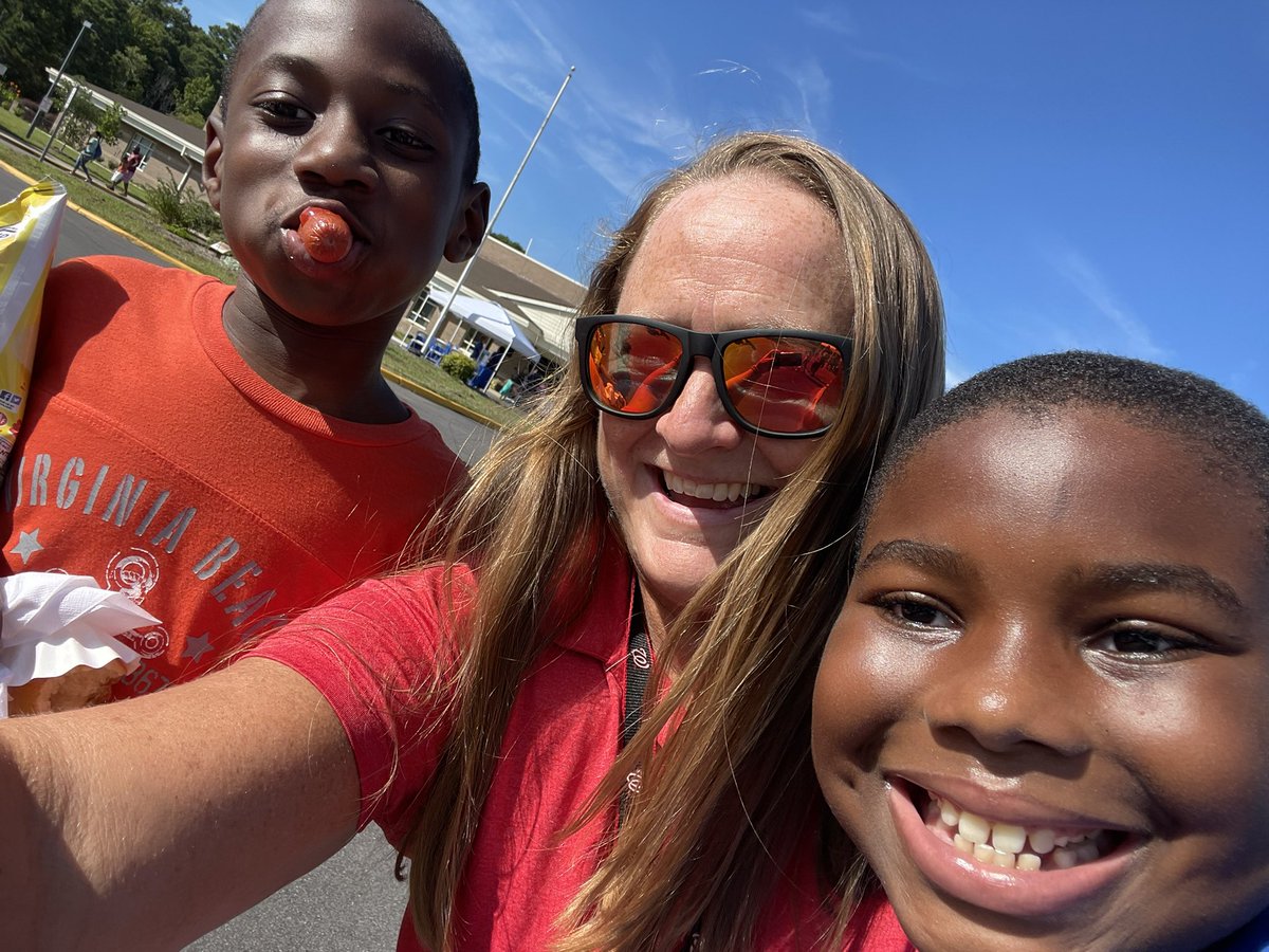 rlmeyer6's tweet image. So excited to see my dreamers! @JLauber17 @AADreamAcademy @SeatackDream