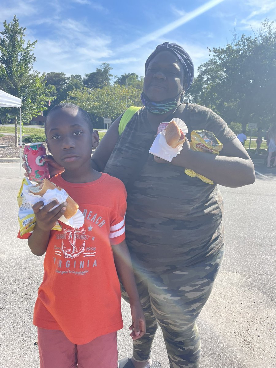 rlmeyer6's tweet image. So excited to see my dreamers! @JLauber17 @AADreamAcademy @SeatackDream