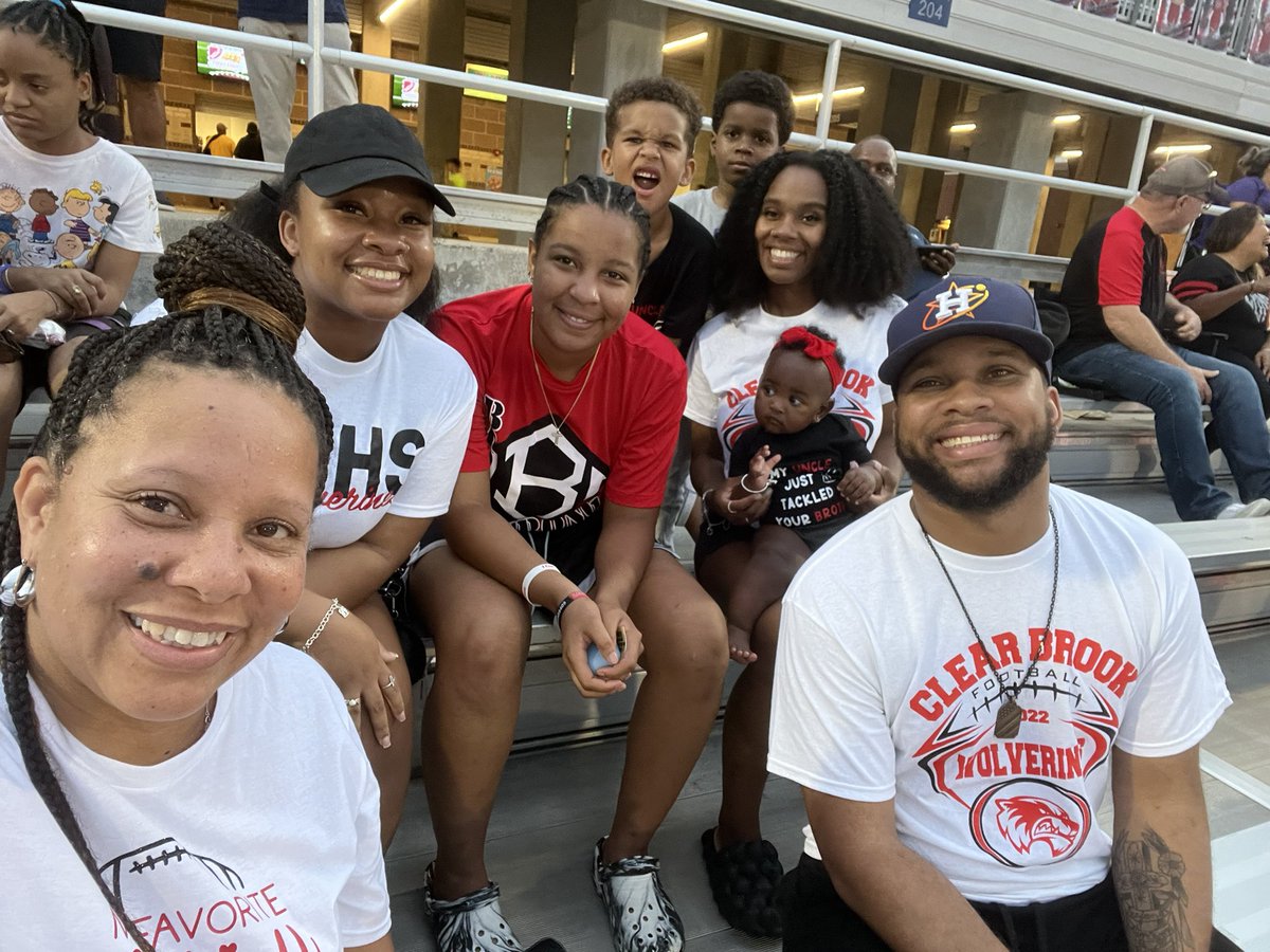 jkamharris's tweet photo. #gameonccisd Letβs Go Brook!!! https://t.co/evZXiVIveV