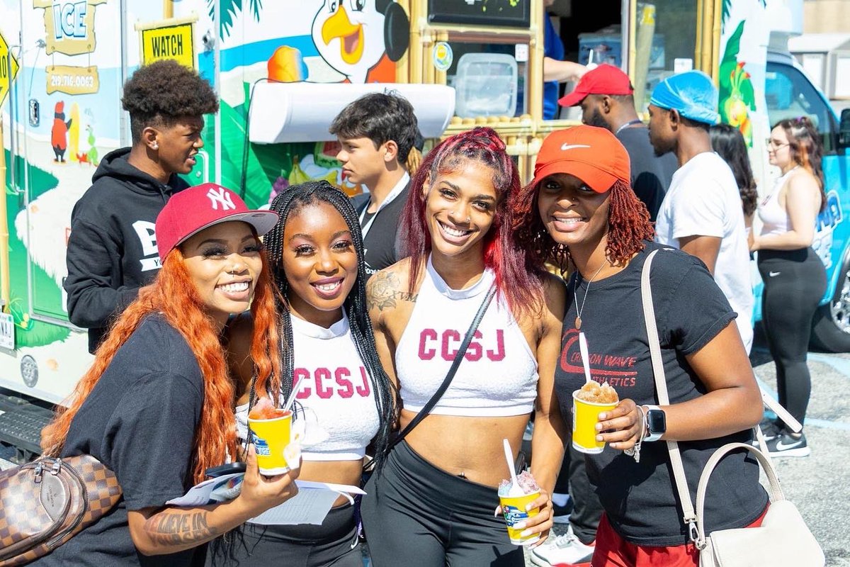 CCSJWave's tweet photo. We had a great day welcoming our newest students to campus and our college family. Itโs going to be a great year! #youbelong #ccsjwave https://t.co/ec7JuICJae