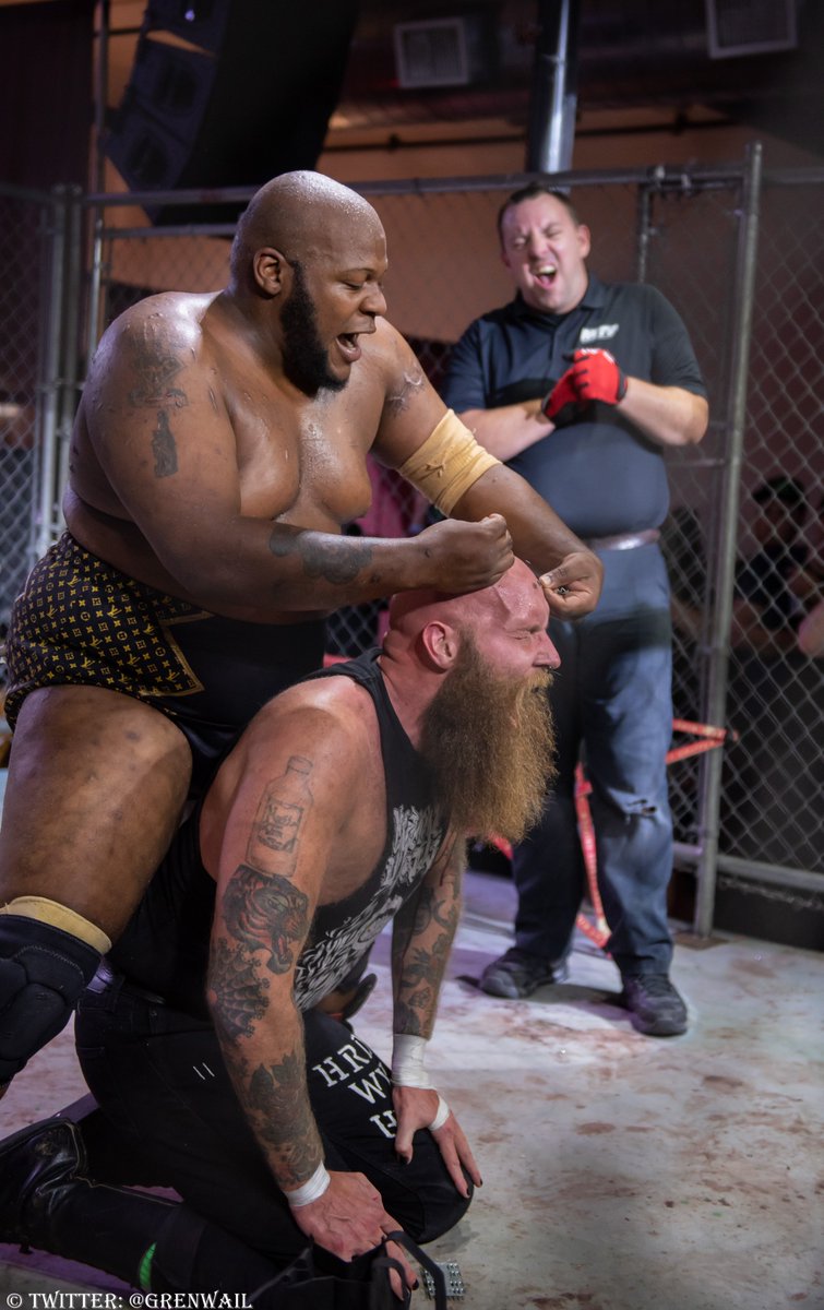 grenwail's tweet photo. 2/3 #PFXBattle2 Part1 @ICWNHB
@HardwayHeeter vs @HoodFoot418 https://t.co/Qpdf8zKXXM