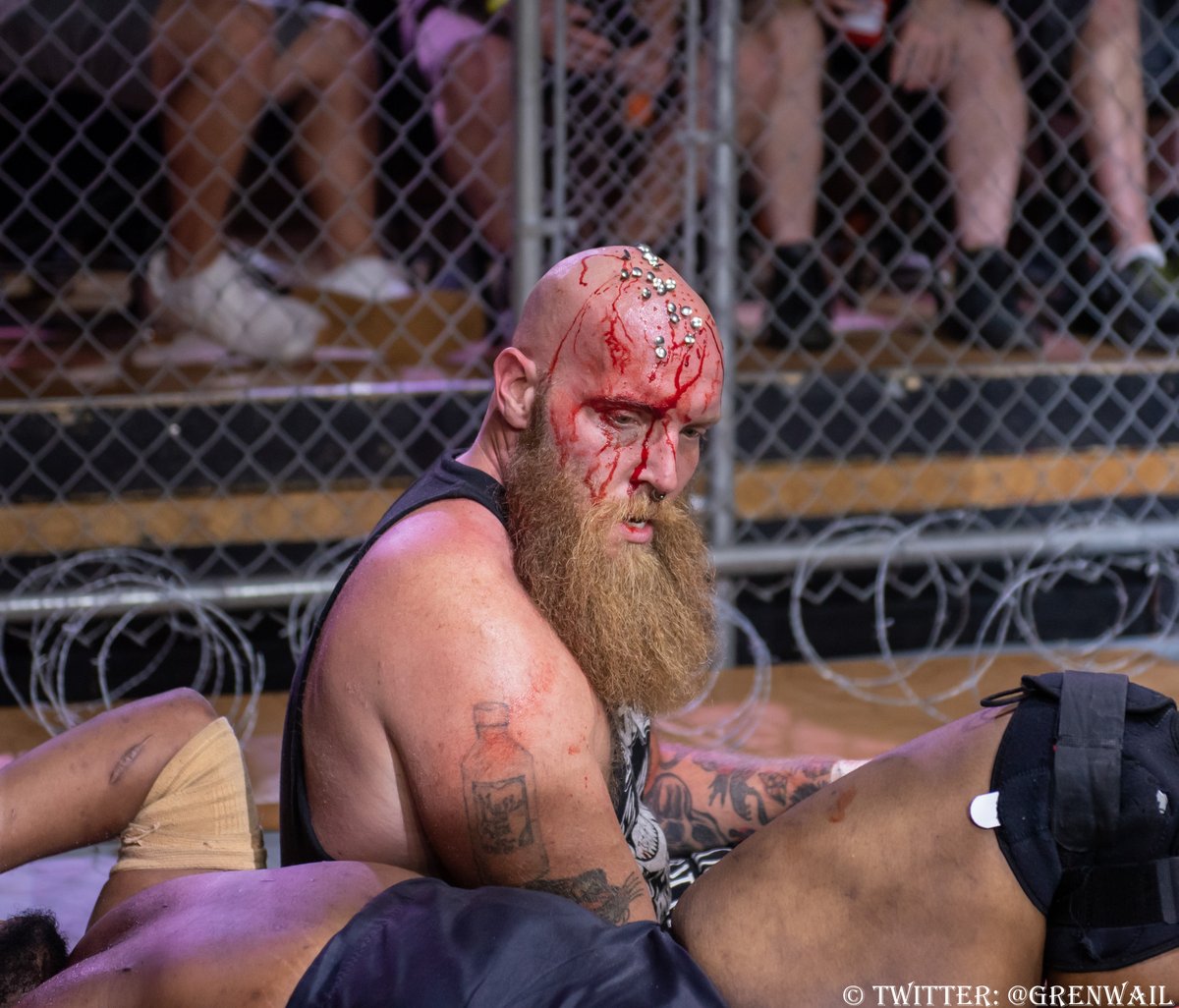 grenwail's tweet photo. 3/3 #PFXBattle2 Part1 @ICWNHB
@HardwayHeeter vs @HoodFoot418 https://t.co/ROKHd6pElY