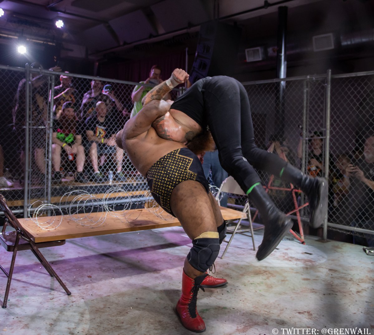 grenwail's tweet photo. 3/3 #PFXBattle2 Part1 @ICWNHB
@HardwayHeeter vs @HoodFoot418 https://t.co/ROKHd6pElY